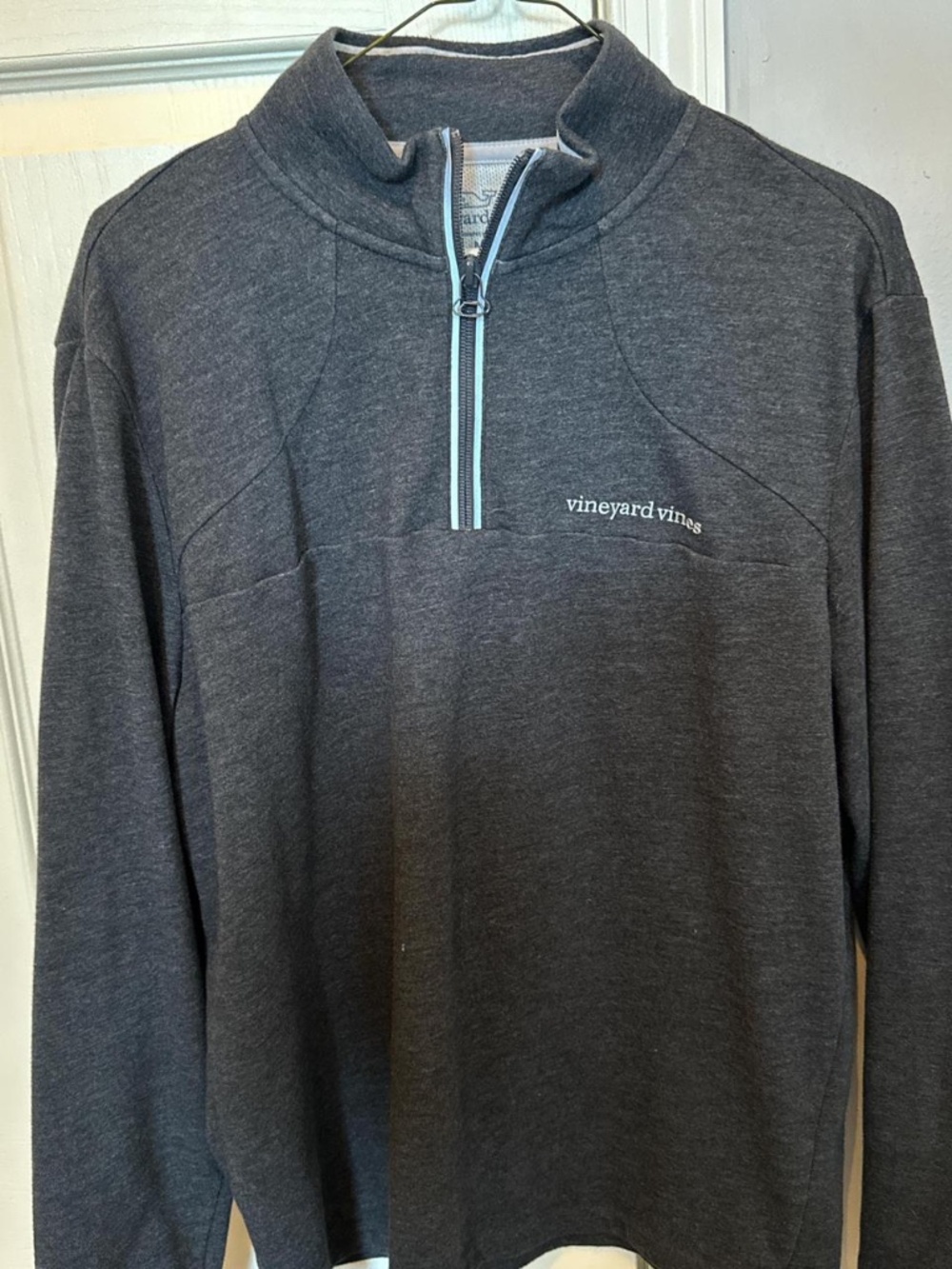 vineyard vines women's dark grey quarter zip